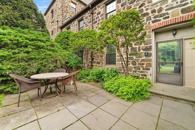 341 Furnace Dock Rd Unit 5, Cortlandt Manor, NY 10567 - view of patio / terrace with outdoor dining space