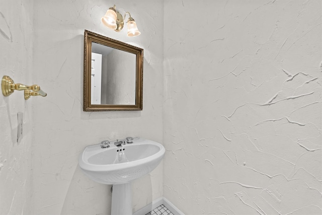 341 Furnace Dock Rd Unit 5, Cortlandt Manor, NY 10567 - bathroom with baseboards