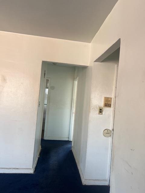 20-25 Parsons Blvd, Whitestone, NY 11357 - hall featuring baseboards