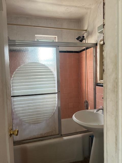 20-25 Parsons Blvd, Whitestone, NY 11357 - bathroom with enclosed tub / shower combo and a sink