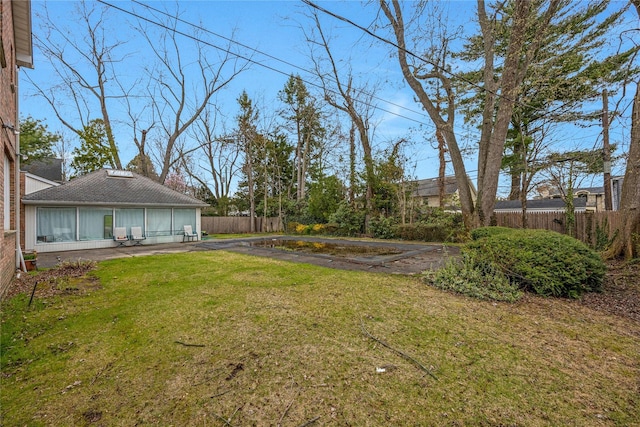 8 Percheron Ln, Roslyn Heights, NY 11577 - view of yard with fence and a patio