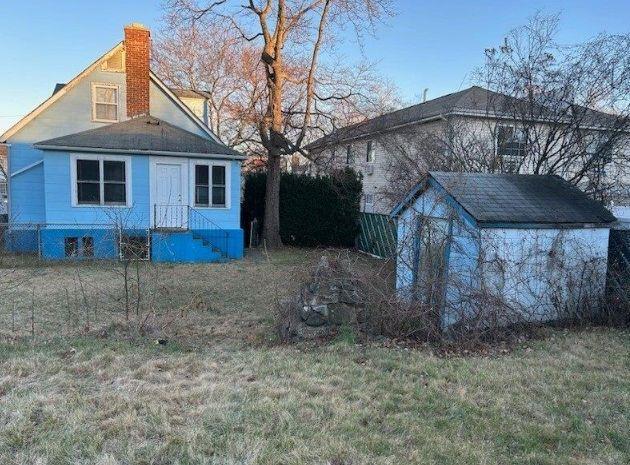2933 Tenbroeck Ave, Bronx, NY 10469 - view of outbuilding