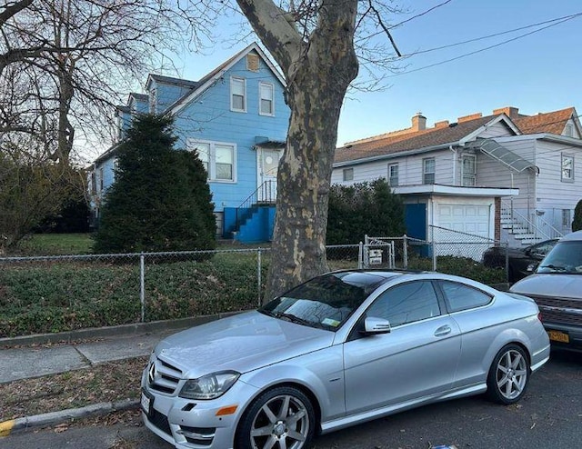 2933 Tenbroeck Ave, Bronx, NY 10469 - bungalow with a fenced front yard