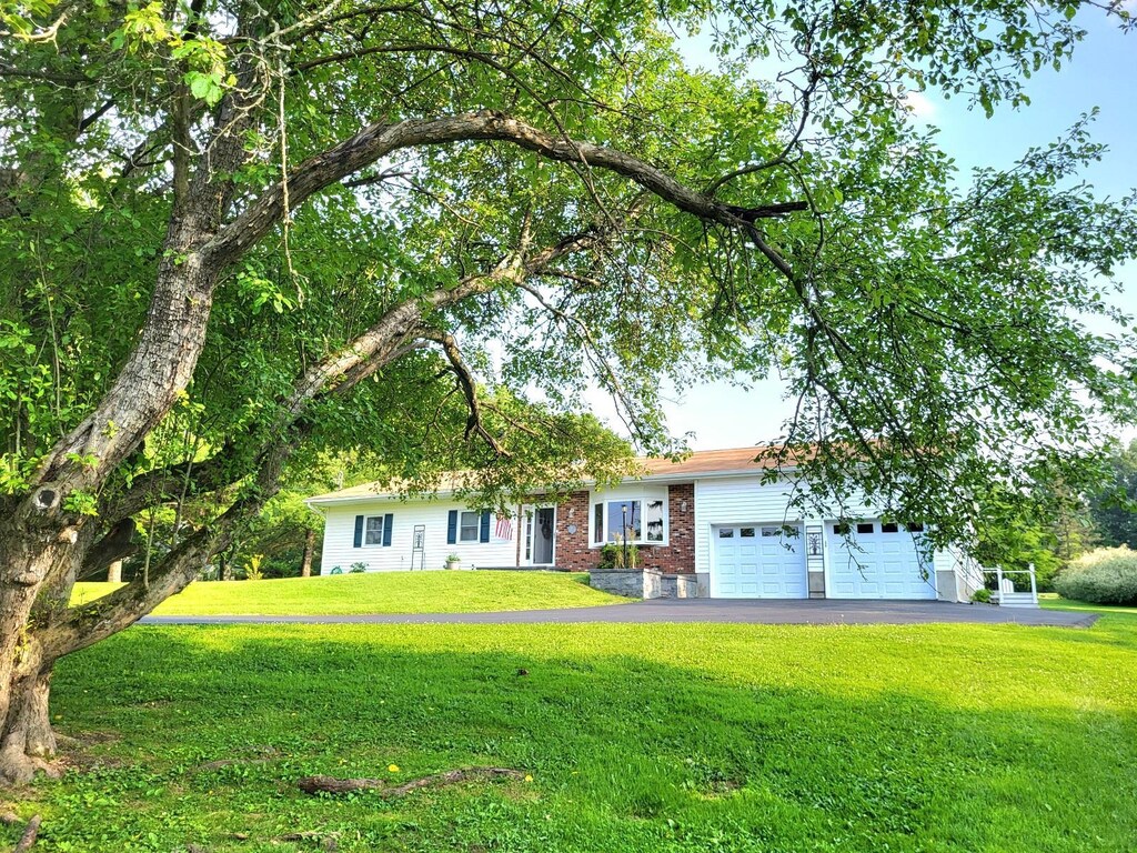 49 Houtman Dr, Walden, NY 12586 - photo 1