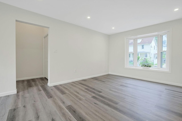 286 9th St, Verplanck, NY 10596 - unfurnished room with wood finished floors, recessed lighting, and baseboards
