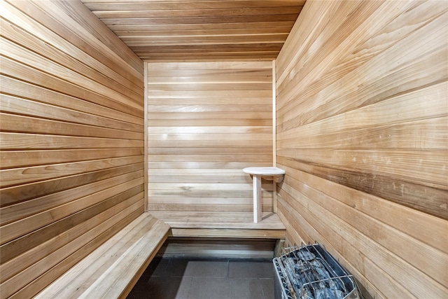 view of sauna / steam room