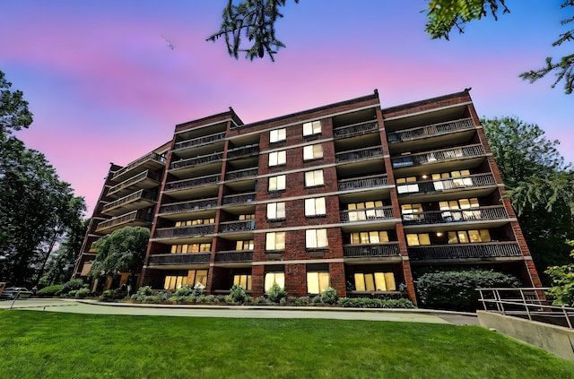 1374 Midland Ave Unit Ph9, Bronxville, NY 10708 - photo 22