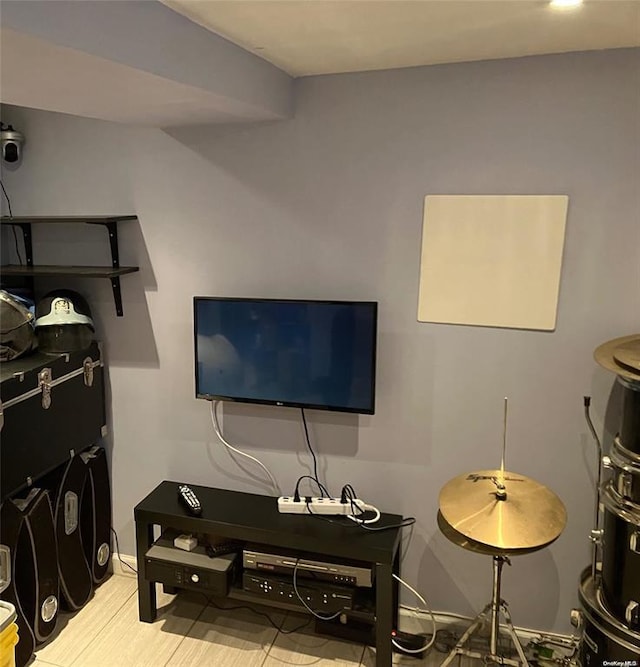 19 Tatterson St, Roslyn, NY 11576 - interior space featuring baseboards