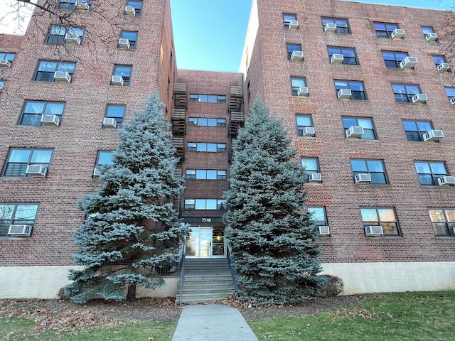 75-08 Bell Blvd Unit 2J, Bayside, NY 11364 - view of property with cooling unit