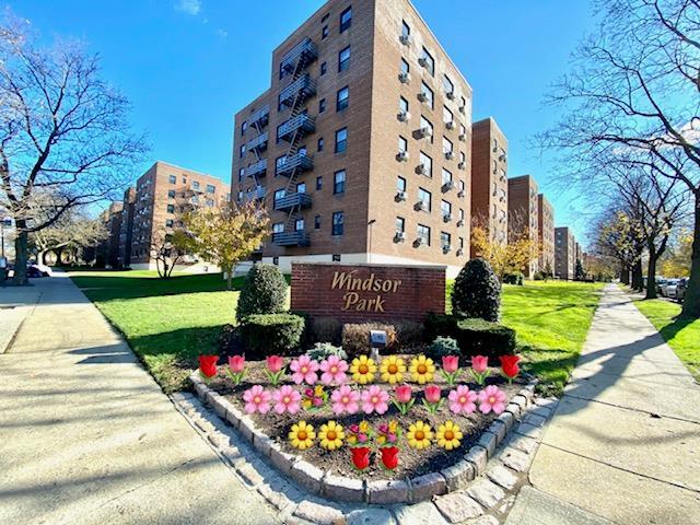75-08 Bell Blvd Unit 2J, Bayside, NY 11364 - view of community sign