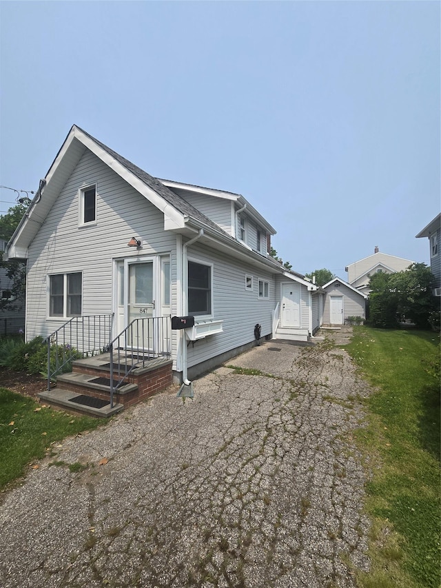 847 Mckinley St, Baldwin Harbor, NY 11510 - photo 2