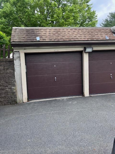 40 Jefferson Oval Unit A, Yorktown Heights, NY 10598 - view of garage