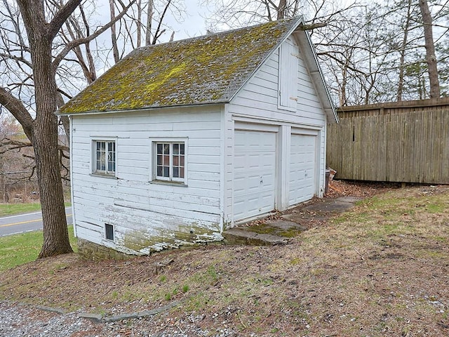 4073 Rte 9w, Saugerties, NY 12477 - detached garage with fence