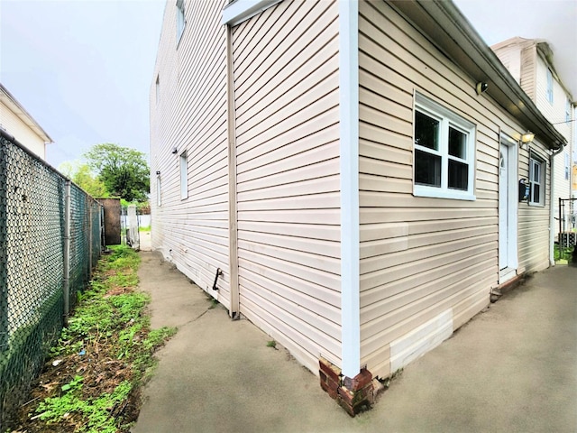 24 Wayne St, Staten Island, NY 10310 - view of home's exterior with fence