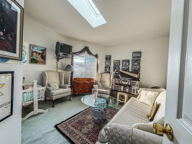 282 Tamerisk Ln, New Windsor, NY 12553 - sitting room featuring a skylight and carpet flooring