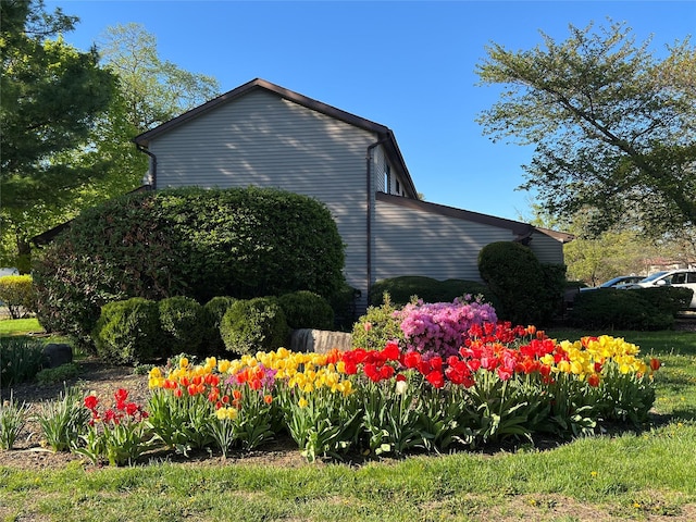 282 Tamerisk Ln, New Windsor, NY 12553 - view of home's exterior