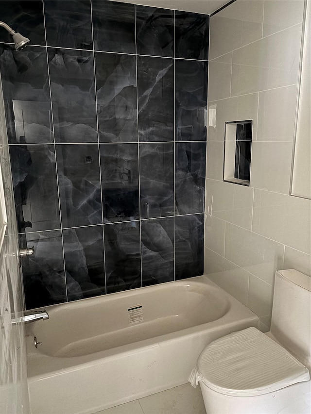 67 2nd St W, Mount Vernon, NY 10550 - bathroom featuring shower / bath combination and toilet