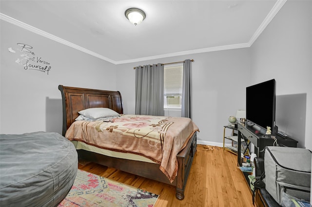 4415 Mundy Ln, Bronx, NY 10466 - bedroom featuring crown molding, light wood-style floors, and baseboards