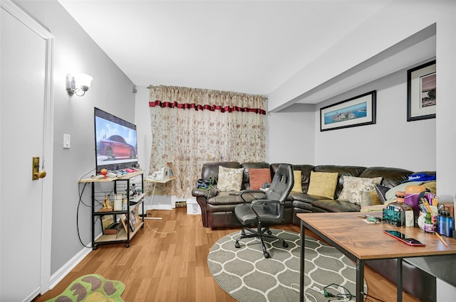 4415 Mundy Ln, Bronx, NY 10466 - living area featuring wood finished floors and baseboards