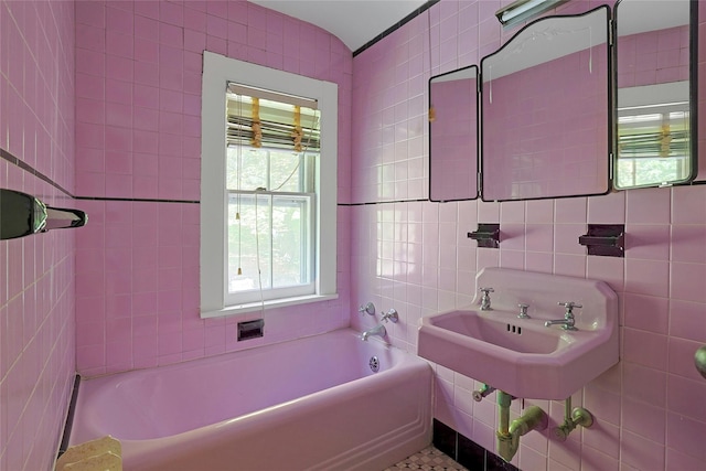225 River Rd, Nyack, NY 10960 - bathroom with tile walls