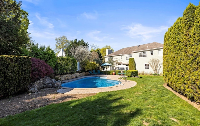 100 Glen Cove Rd, Greenvale, NY 11548 - pool with a lawn and a patio area