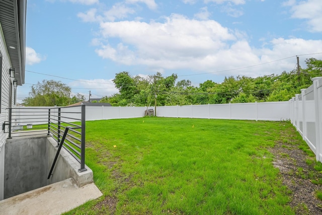 296 Division Ave, Hicksville, NY 11801 - view of yard