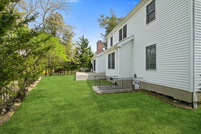 view of yard featuring a patio area