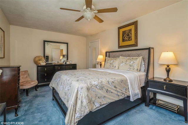 bedroom featuring carpet floors and a ceiling fan