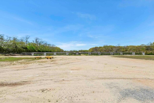 935 Franklinville Rd, Laurel, NY 11948