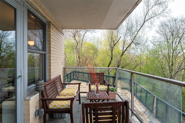 2500 Johnson Ave Unit 2Np, Bronx, NY 10463 - balcony with an outdoor hangout area