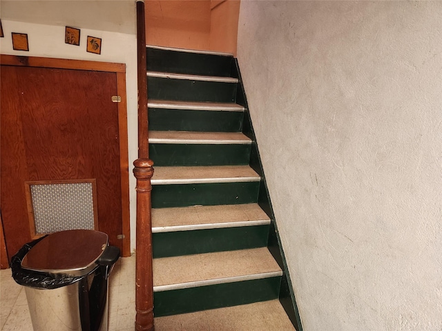 112 Rutland Rd, Hempstead, NY 11550 - view of stairway