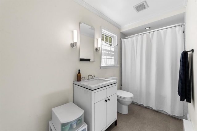 full bathroom featuring crown molding, toilet, visible vents, and vanity