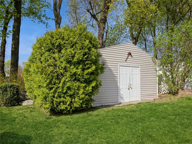 view of outbuilding with an outbuilding