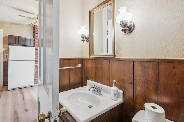 124 Roxbury Rd, Garden City, NY 11530 - photo 17