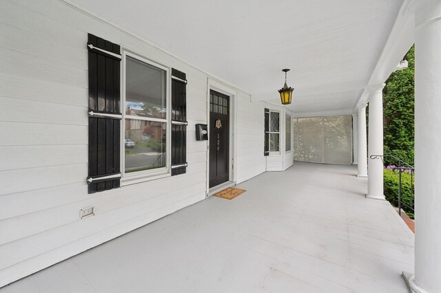 124 Roxbury Rd, Garden City, NY 11530 - photo 4