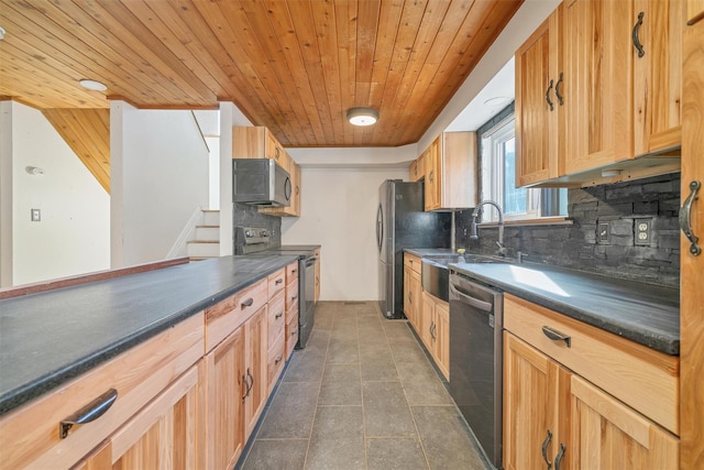 kitchen featuring stainless steel appliances, wooden ceiling, decorative backsplash, and dark countertops