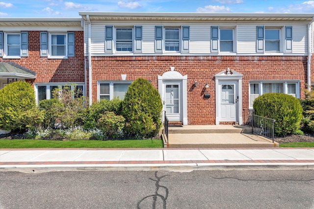 3530 Long Beach Rd Unit 68, Oceanside, NY 11572 - townhome / multi-family property with brick siding