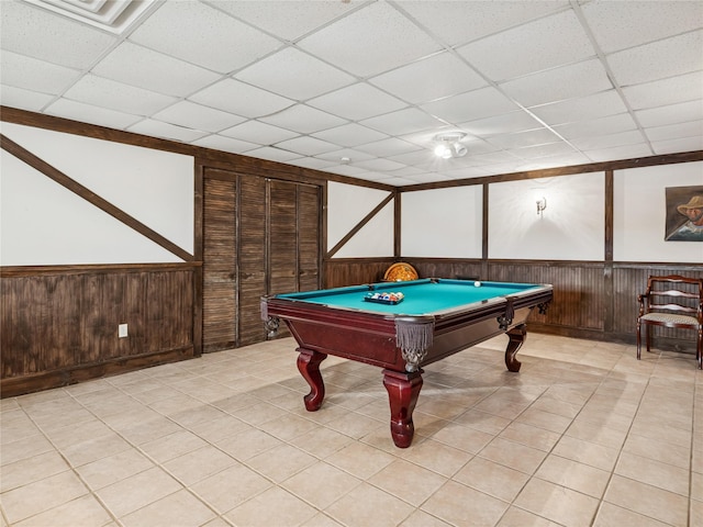 rec room with visible vents, a paneled ceiling, a wainscoted wall, and pool table
