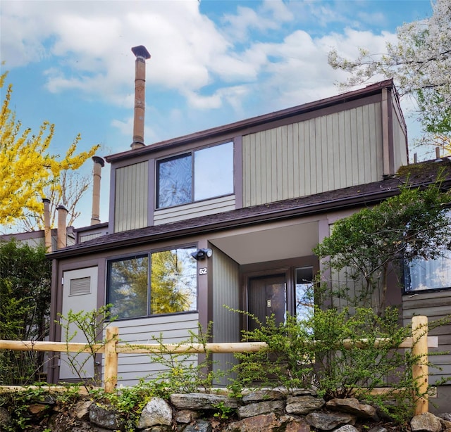 52 Round Hill Rd, Dobbs Ferry, NY 10522 - view of front of home