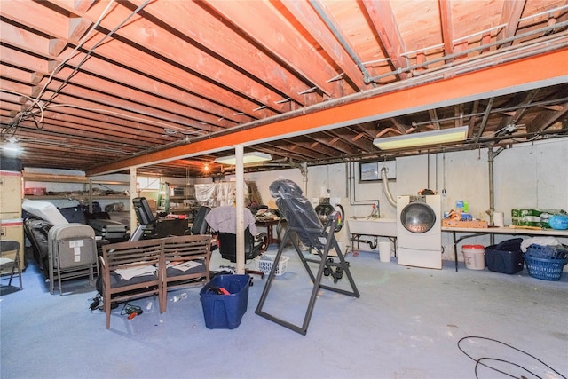16 Alberta Ave, Staten Island, NY 10314 - unfinished basement with a sink and washer / dryer