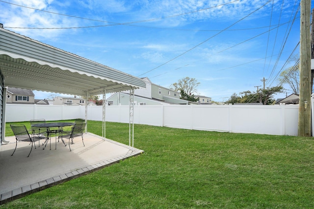 view of yard featuring a fenced backyard and a patio area
