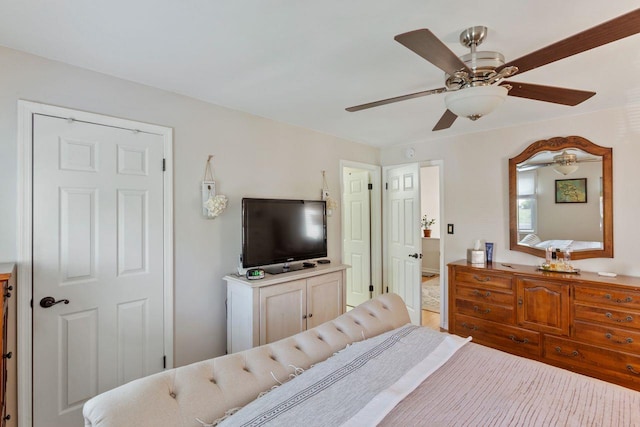 bedroom with a ceiling fan