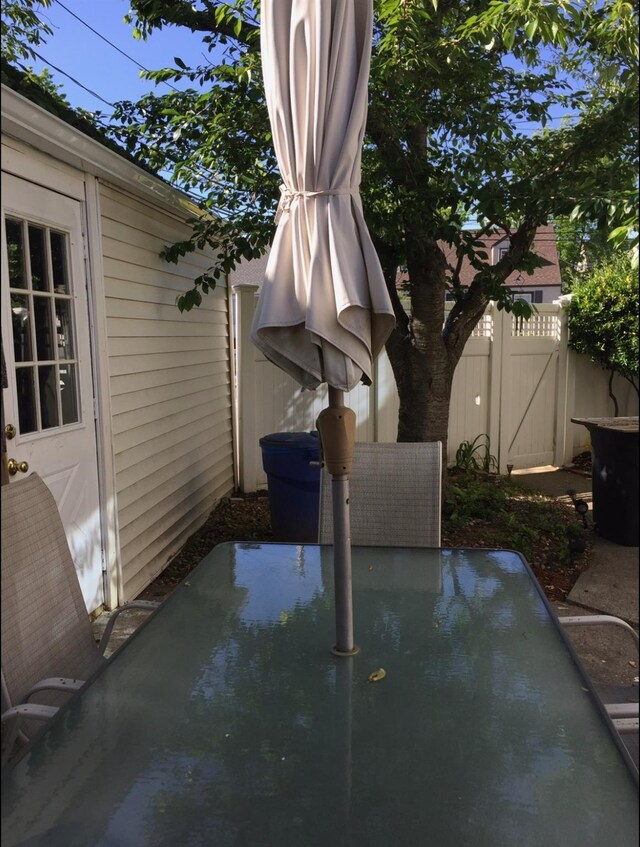 186 Stuart Rd, Valley Stream, NY 11581 - view of patio / terrace with fence