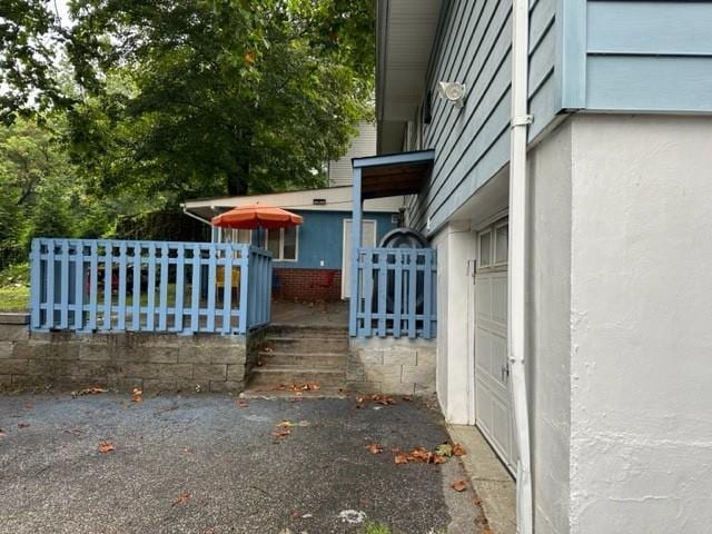 7 Ash St, New Windsor, NY 12553 - view of side of home