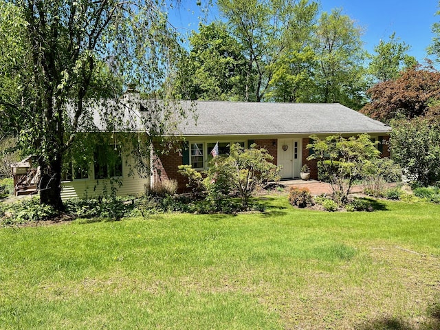 125 Tick Tock Way, Stanfordville, NY 12581 - single story home featuring a front yard and brick siding