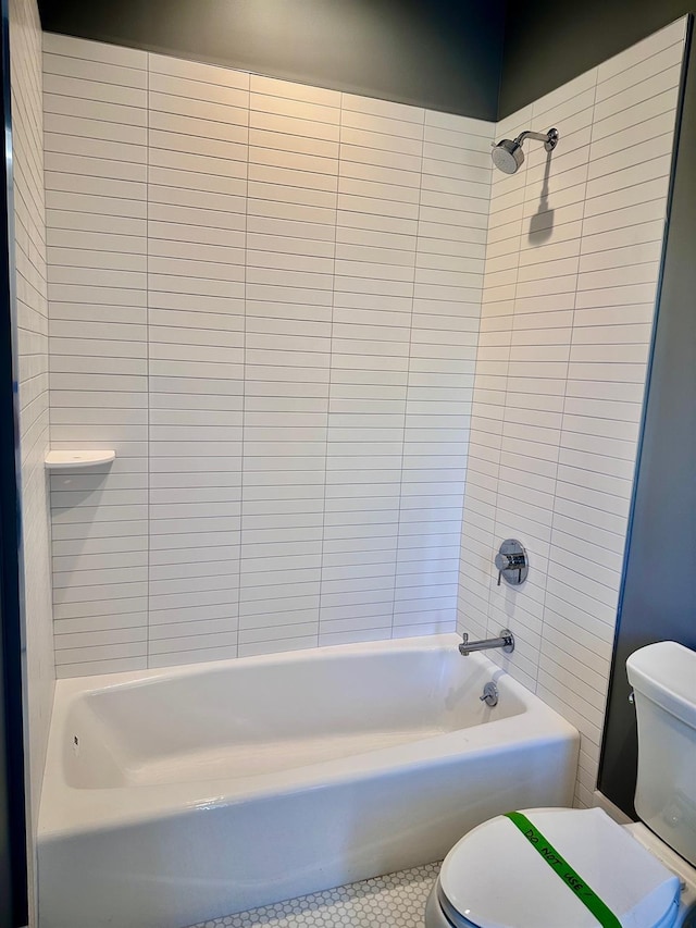 9 Ogrady Ct, Orangeburg, NY 10962 - full bathroom featuring toilet, bathing tub / shower combination, and tile patterned flooring