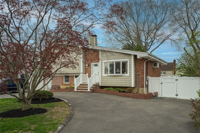 203 W 18th St, Deer Park, NY 11729 - photo 4