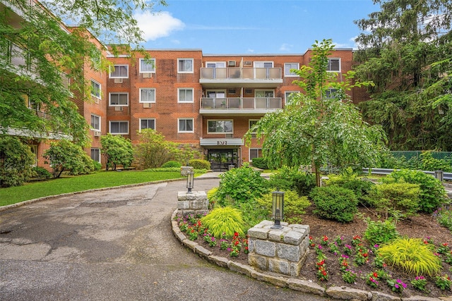 372 Central Park Ave Unit 1C, Scarsdale, NY 10583 - view of apartment building / complex