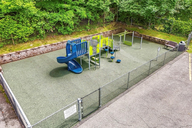 372 Central Park Ave Unit 1C, Scarsdale, NY 10583 - view of community jungle gym