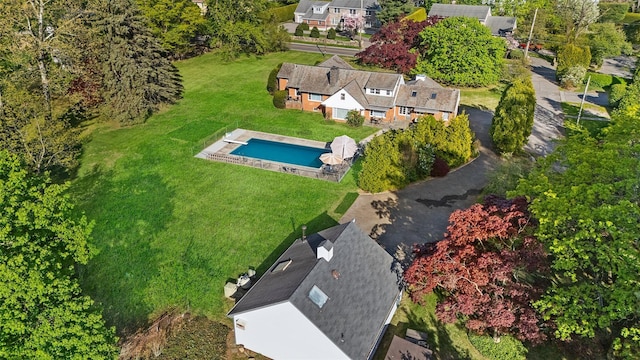 200 Fort Hill Rd, Scarsdale, NY 10583 - view from above of property featuring a pool area
